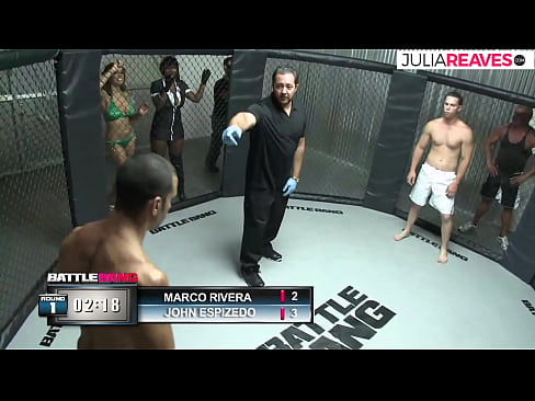 ❤️ Ultimate Fighter ቀለበቱ ውስጥ ከተጣላ በኋላ አንዲት ቁጥር ሴትን ትበዳለች። ❤❌ በቤት የተሰራ የወሲብ ፊልም ❌❤